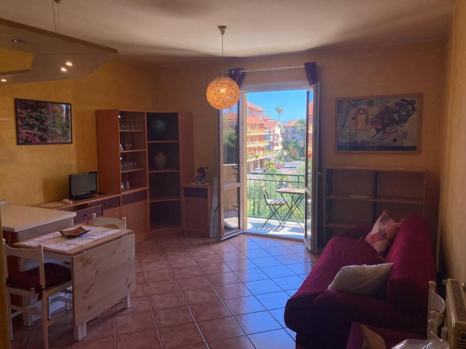 Casa Di Ro - Coloratissima A 300 Metri Dal Mare Apartment San Bartolomeo Al Mare Exterior foto