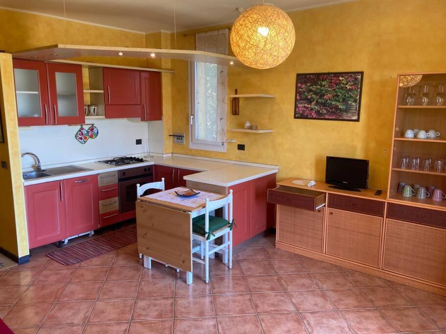 Casa Di Ro - Coloratissima A 300 Metri Dal Mare Apartment San Bartolomeo Al Mare Exterior foto